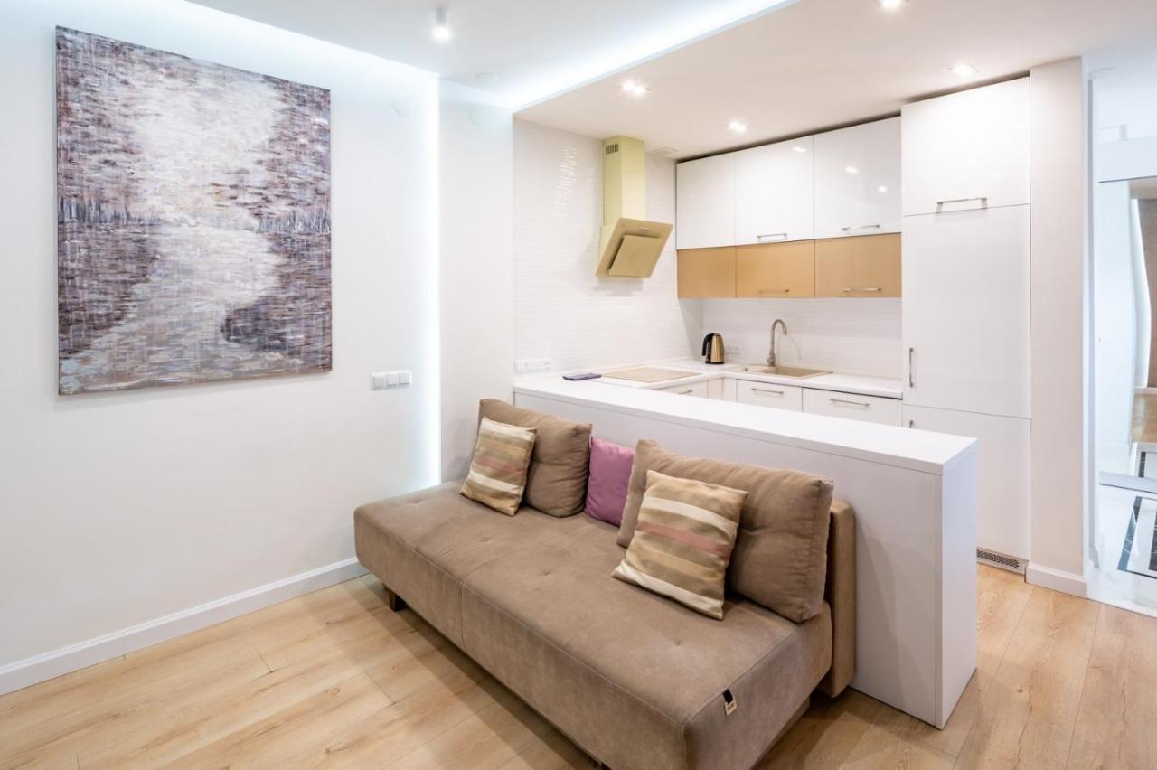 Балабана 6 Apartment Lviv Ngoại thất bức ảnh