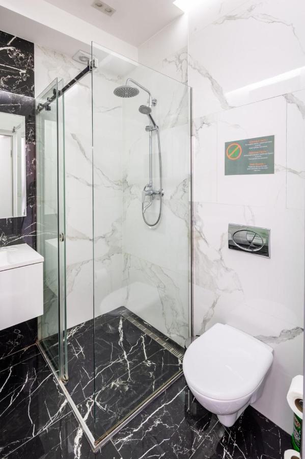 Балабана 6 Apartment Lviv Ngoại thất bức ảnh